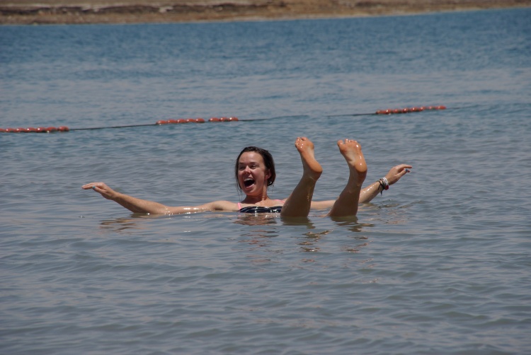 I'm floating in the Dead Sea, I'm really floating!!!